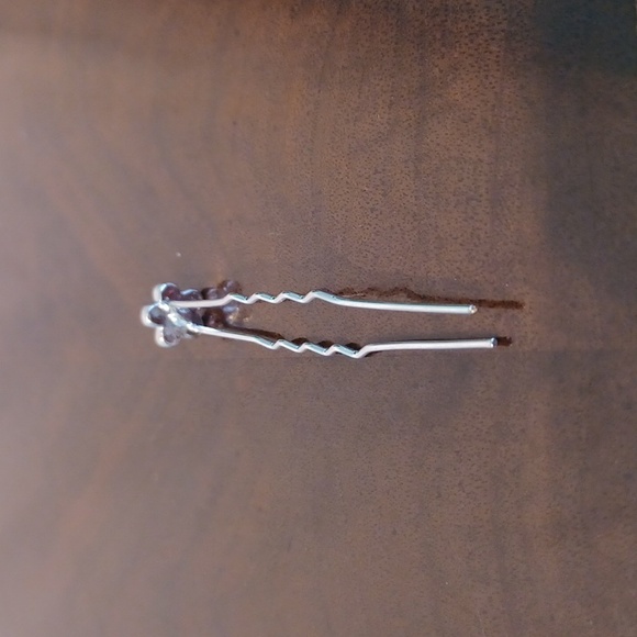 NEW! 7 Hair Pins Flower Design Clear Rhinestone wedding Headwear 5751 - Picture 4 of 6